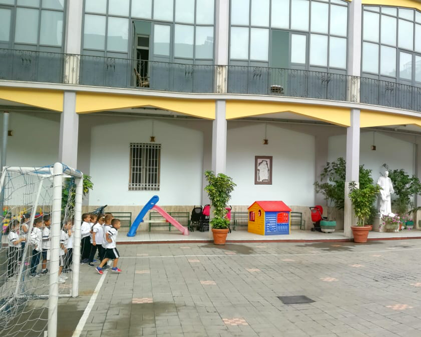 Scuola San Giovanni Battista Napoli Chi Siamo 01 Scuola San Giovanni Battista Napoli Chi Siamo 01